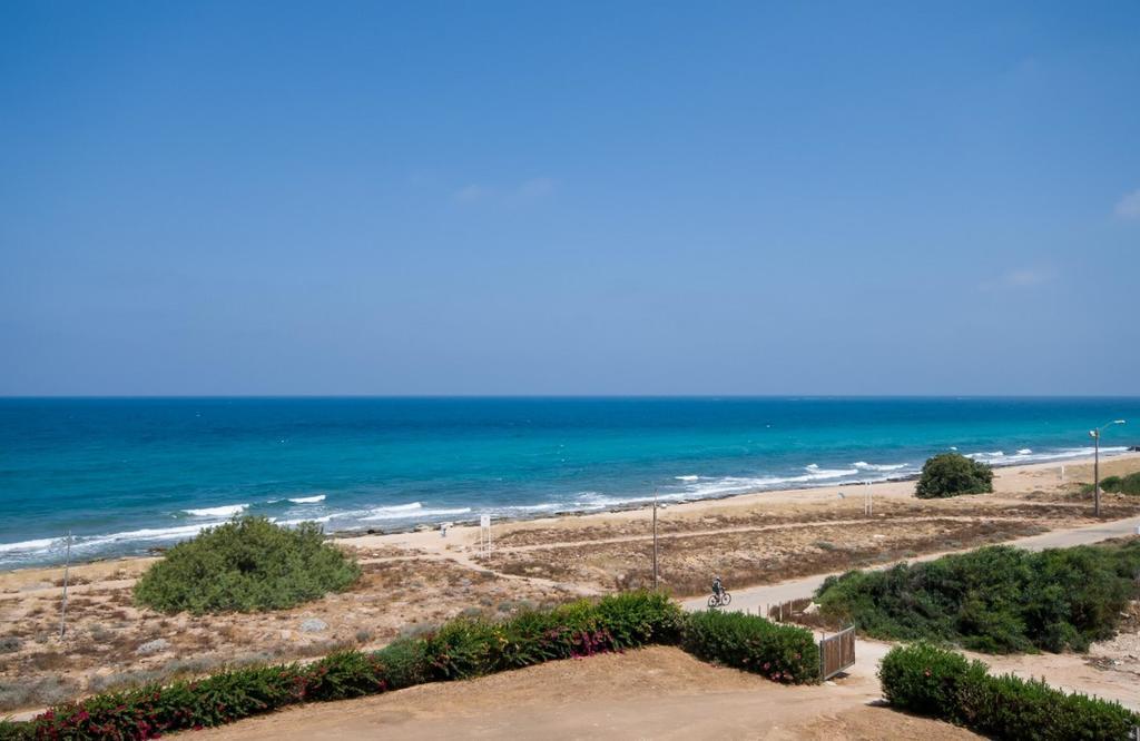 Апартаменты Ha-Aliya Sea View Нагария Экстерьер фото