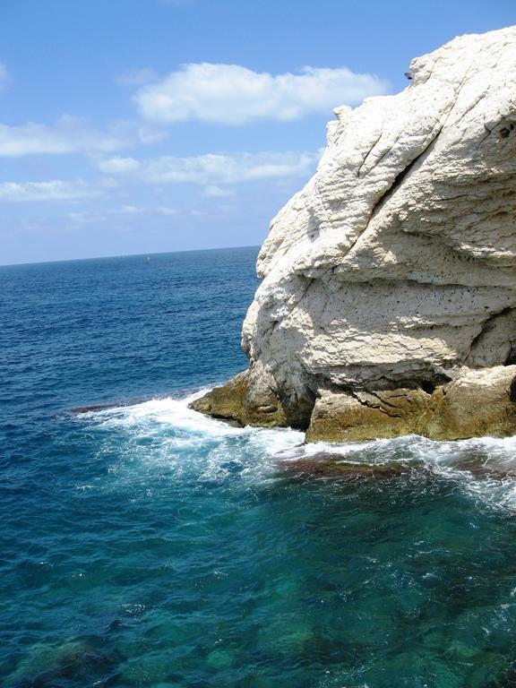 Апартаменты Ha-Aliya Sea View Нагария Экстерьер фото